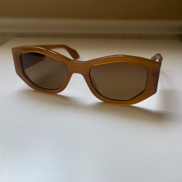 DIFF  Zoe Angular Sunglasses | Brown Frame | Polarized UV400 Brown Lenses | NEW - Picture 1 of 10